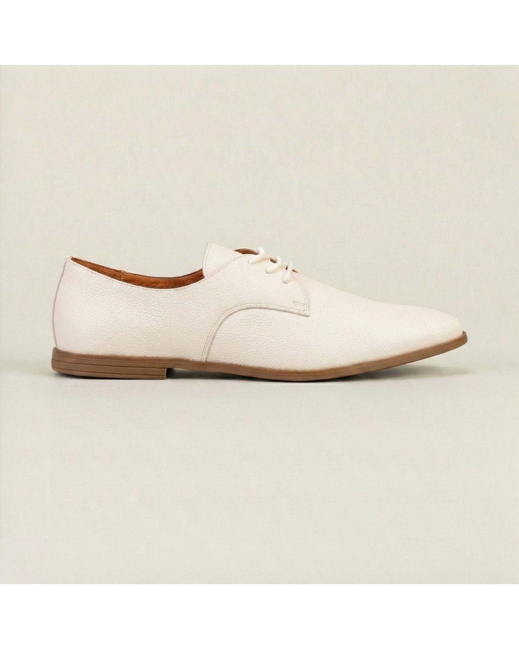 Womads Orange Vanilla Cream Oxfords