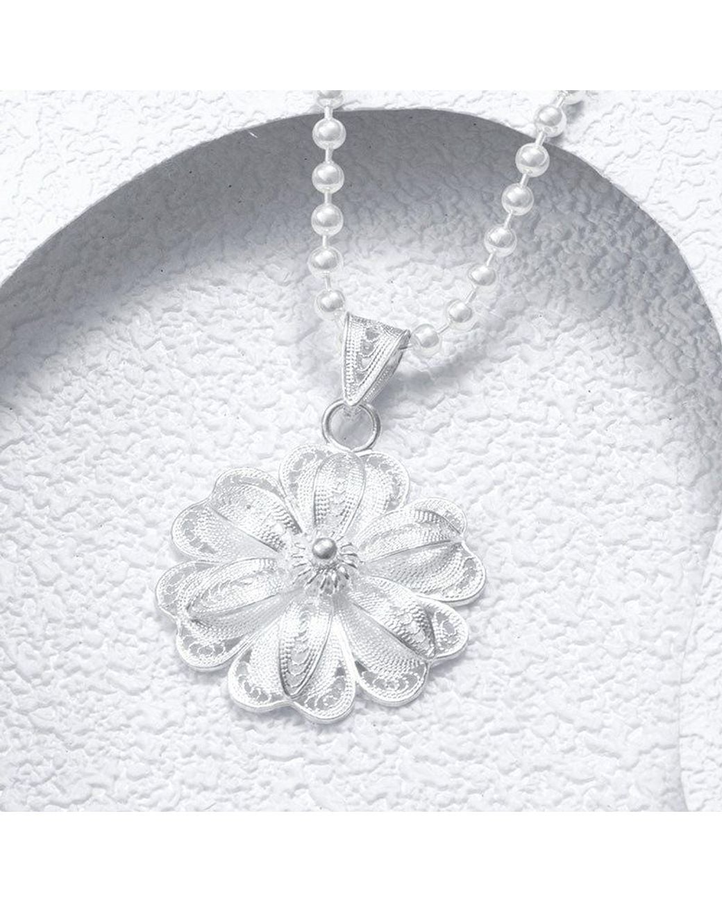 Far East Jewelry White Handcrafted Flower Cluster Peony Necklace