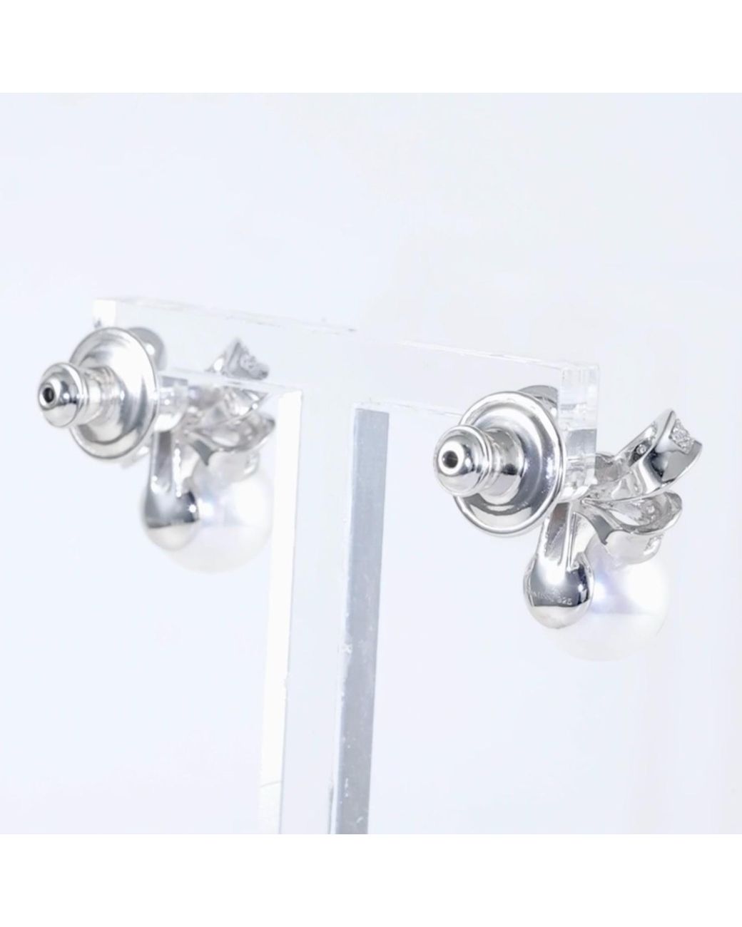 Santinni Metallic Viscountess Bow & Pearl Earrings With Crystals