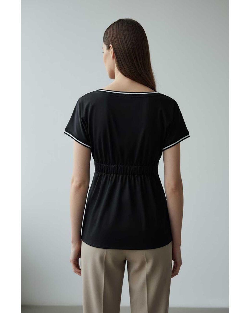 Conquista Black Cinched-Waist Short Sleeve Top With Contrast Trim