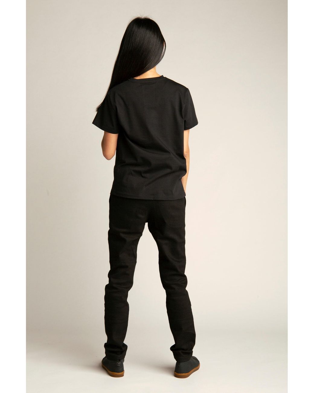 Reet Aus Black T-Shirt For Basic