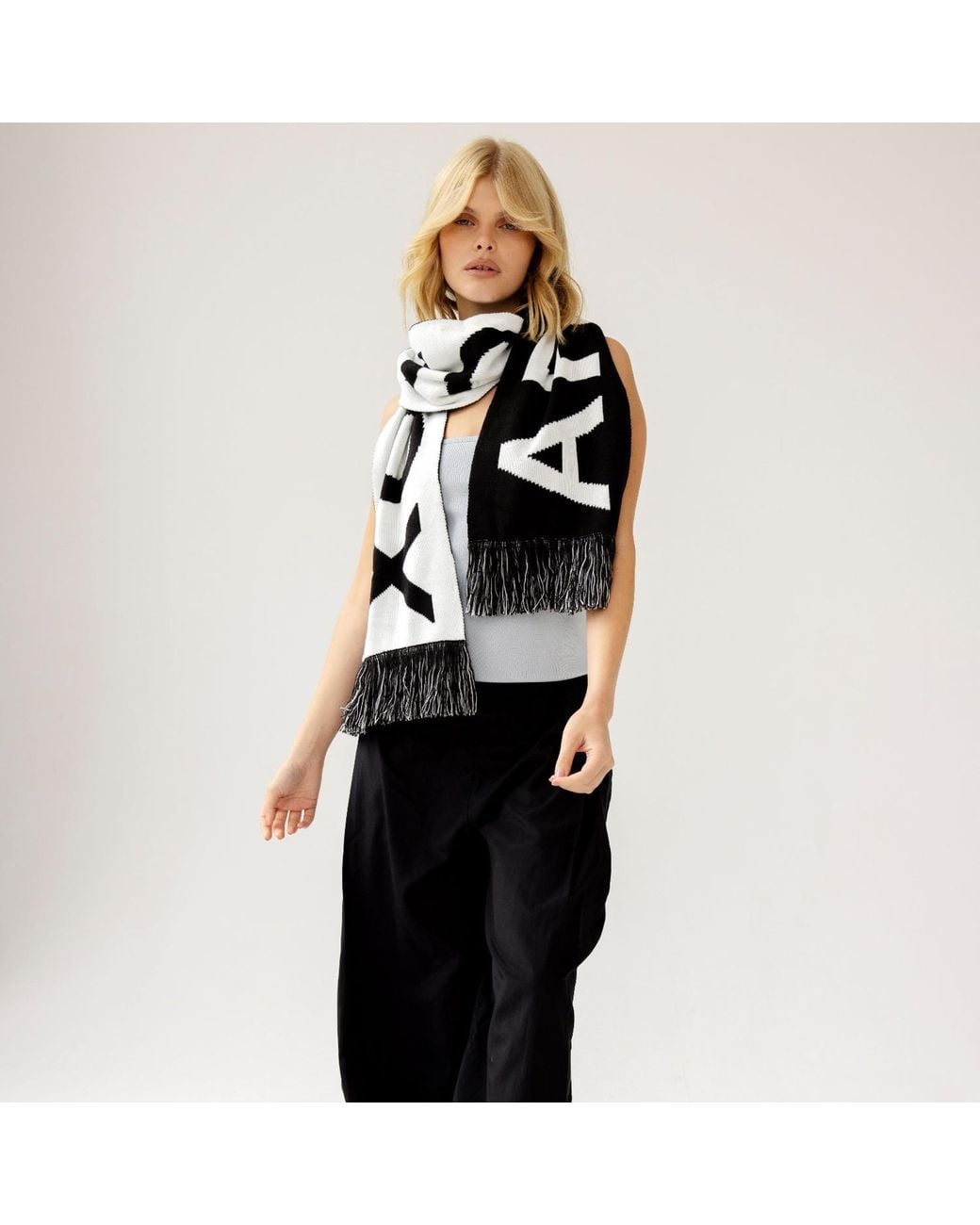 Arctic Fox & Co. Black The Arctic Fox Football Scarf