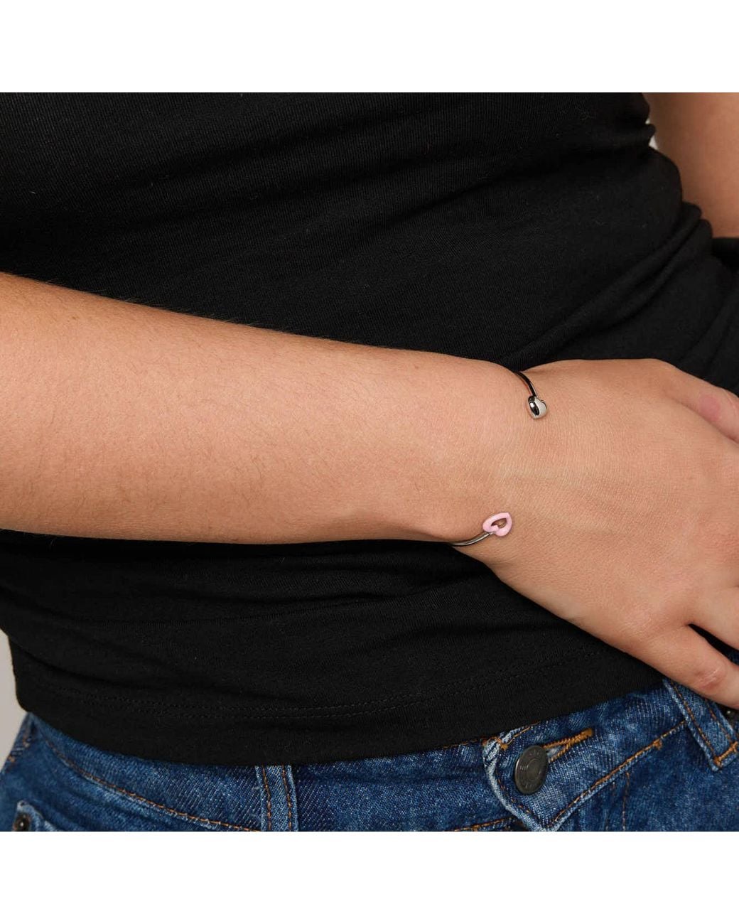 Dolcetto Designs White Cometa Enamel Heart Bangle