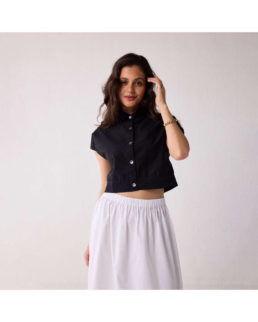 REISTOR Black Oversized Crop Shirt