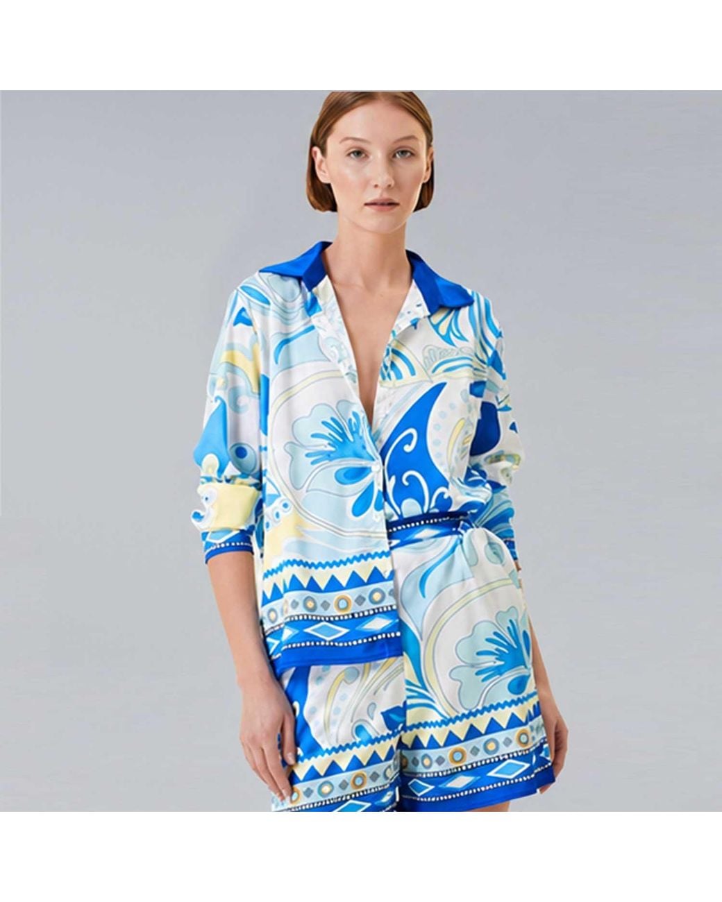 LOVEIST STORE Blue Trya Printed Long Sleeve Shirt