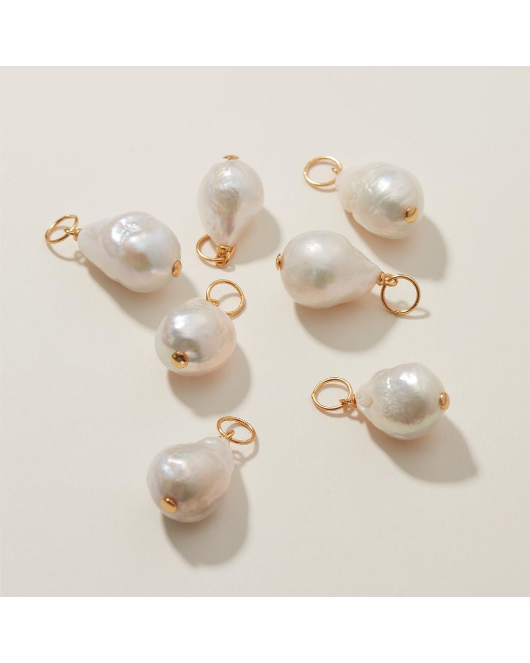 Muru Metallic Freshwater Pearl Necklace