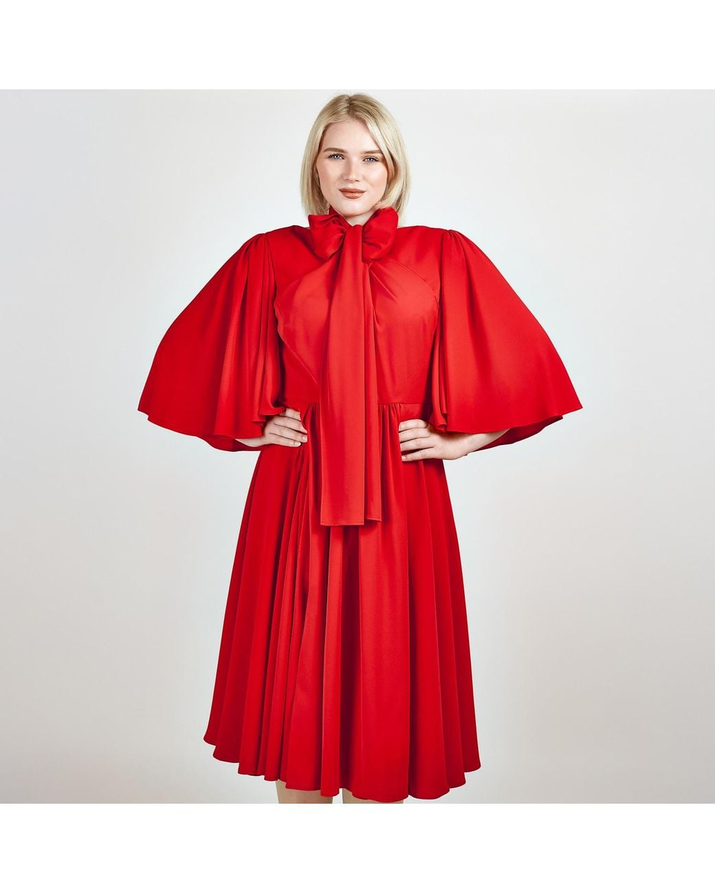 Femponiq Red Bow Tie Neck Pleated Midi Dress