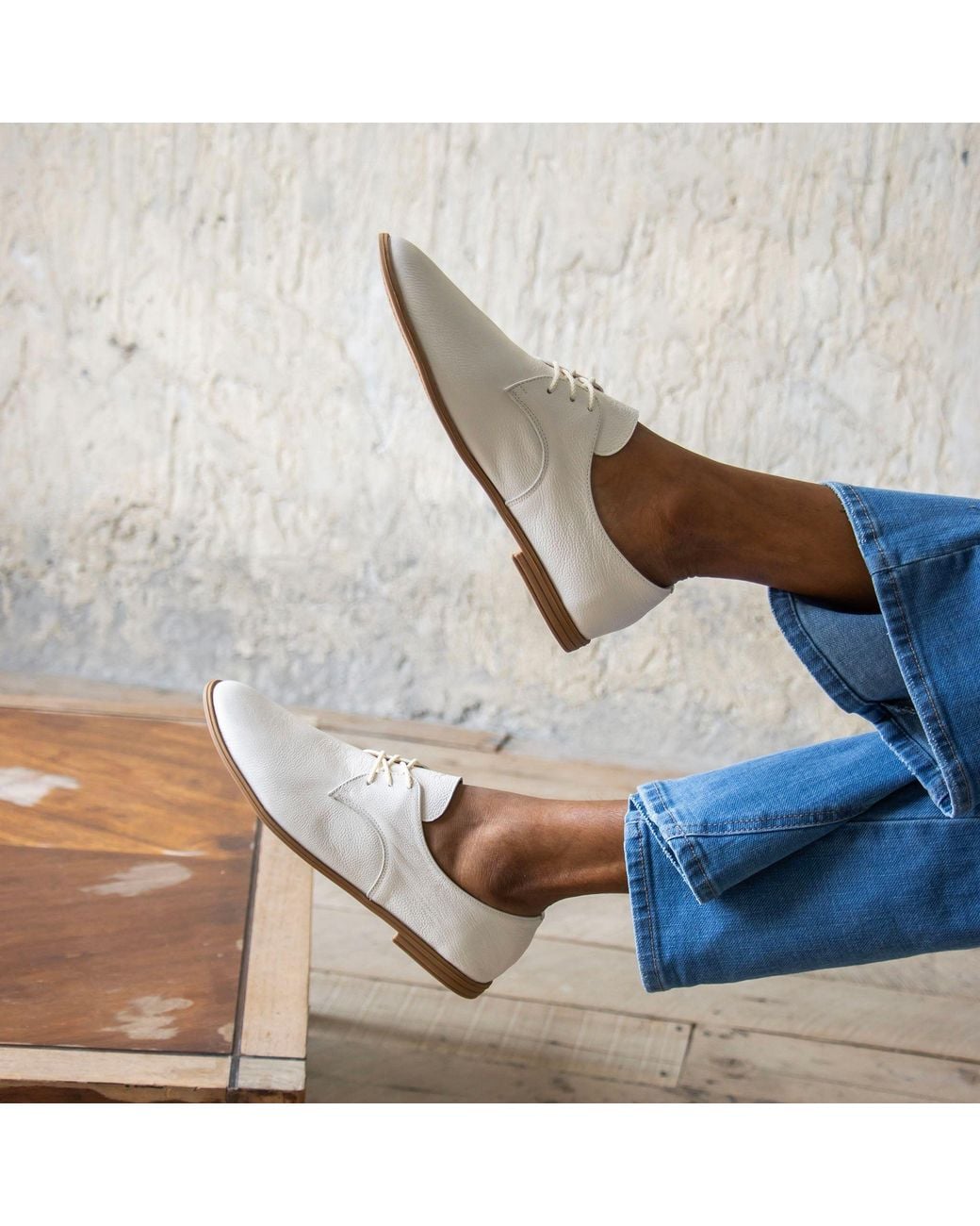 Womads Orange Vanilla Cream Oxfords