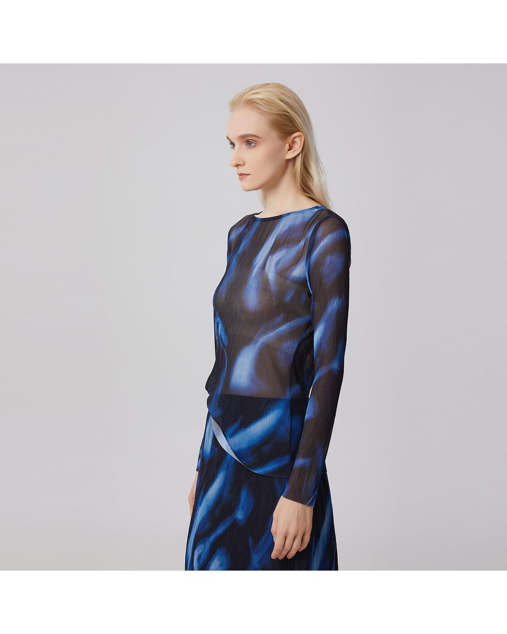 Smart and Joy Blue Abstract Print Mesh Long Sleeves Top