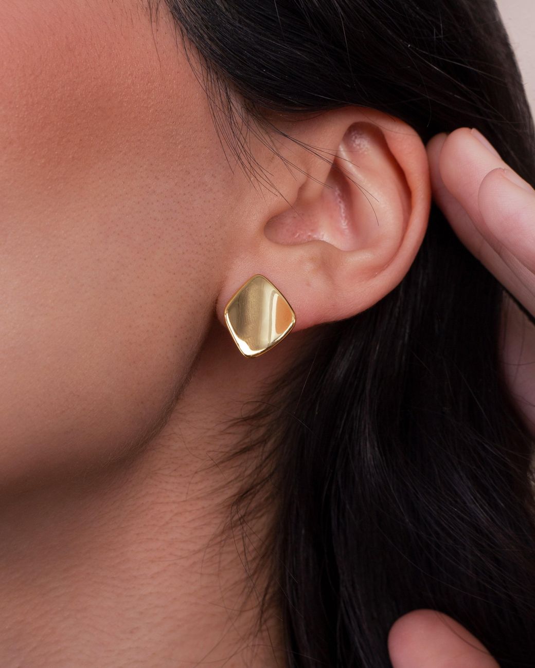 Zynnia Collective Metallic Vesta Studs