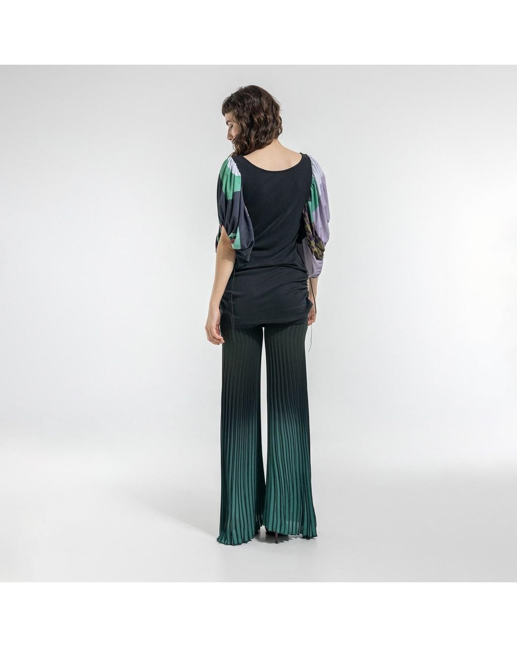 ARTISTA Blue Ivy Shape Long Top
