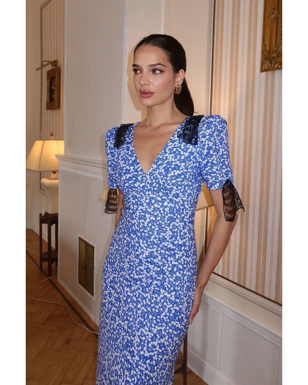 POST MERIDIEM Blue Fitted Lace Midi Dress With Short Sleeves