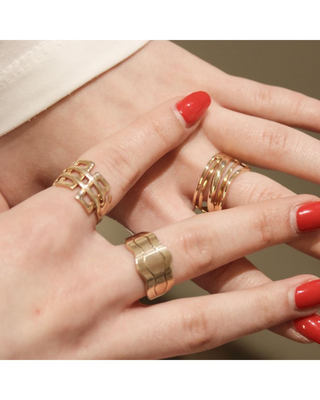 1610Istanbul Metallic Byzantine Monogram Texture Ring
