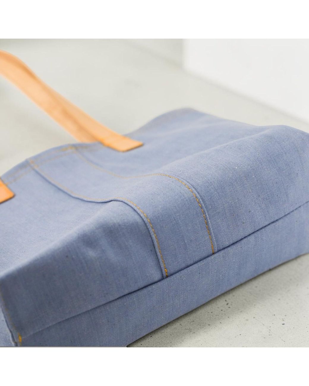 D. Rene & Co Blue The Chloe Tote