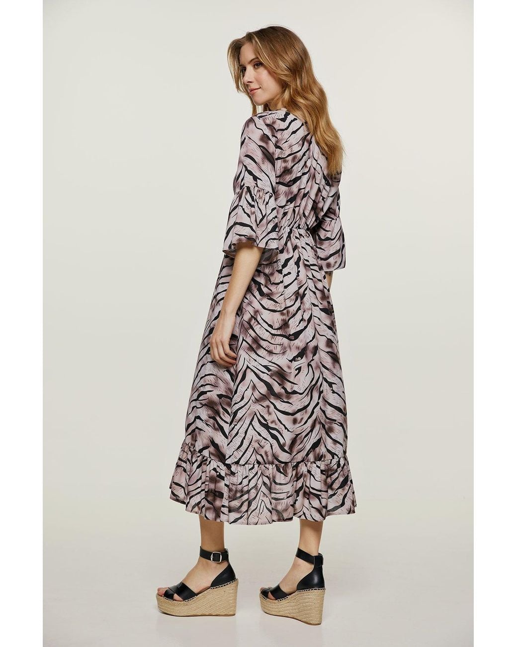 Conquista Multicolor Print Ruffle Detail Midi Dress