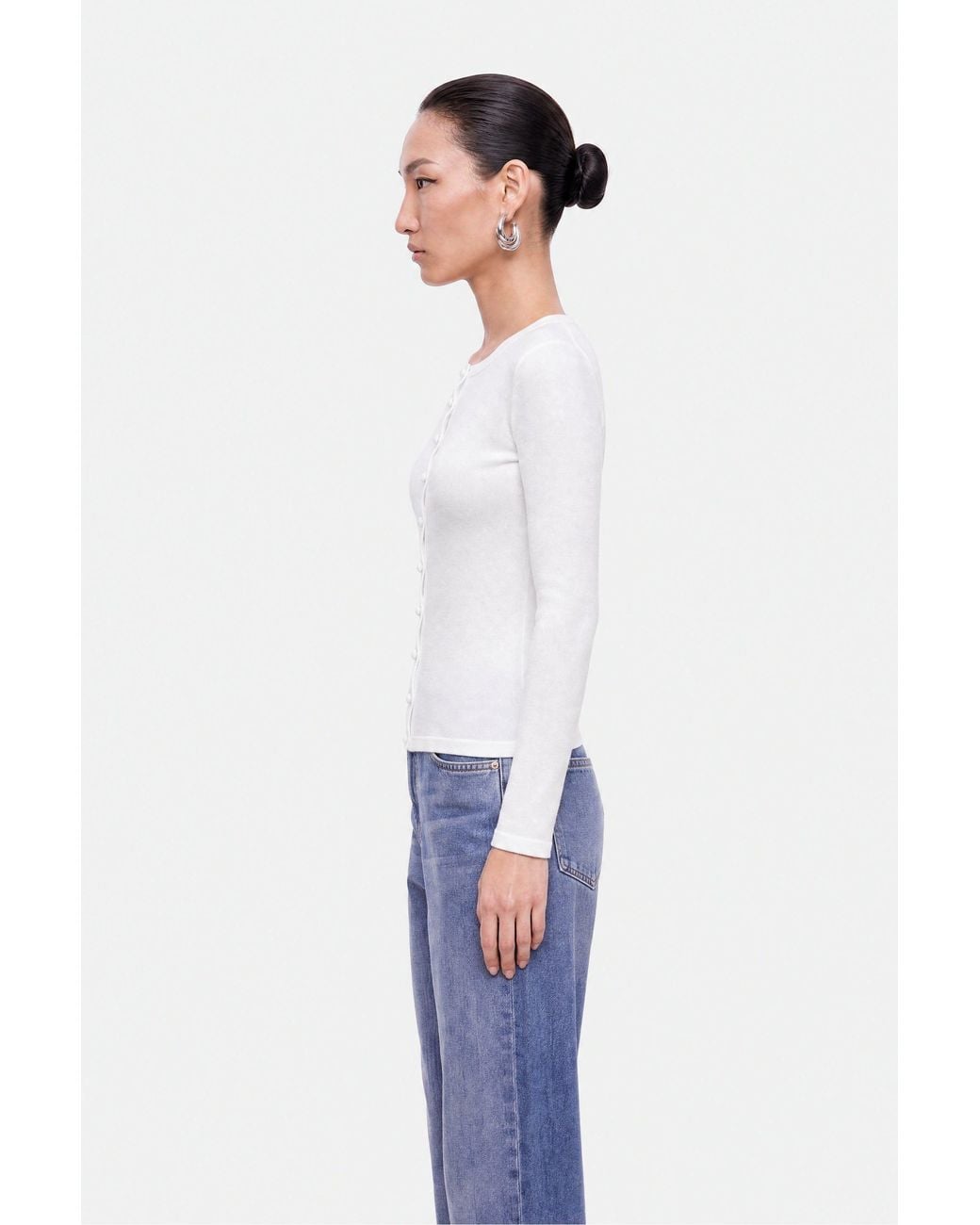 Nocturne White Wave Placket Knit Cardigan