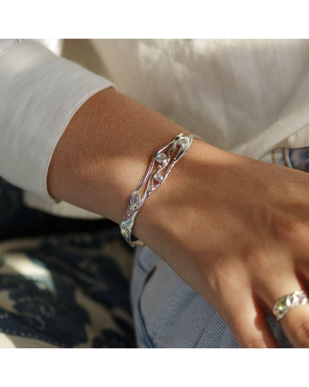 Isla Silver Metallic Moonstone Bangle