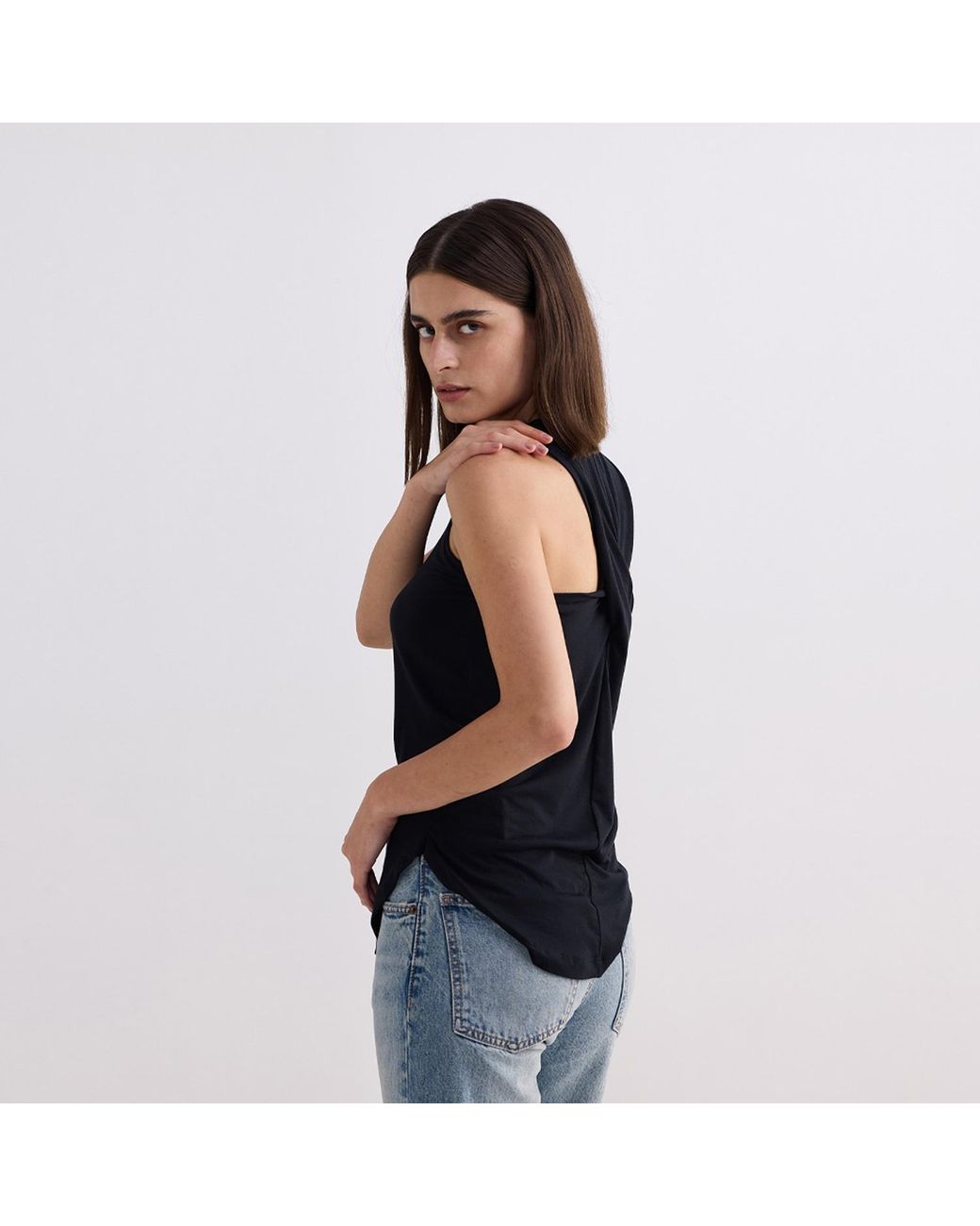 REISTOR Black Back To Basics Top