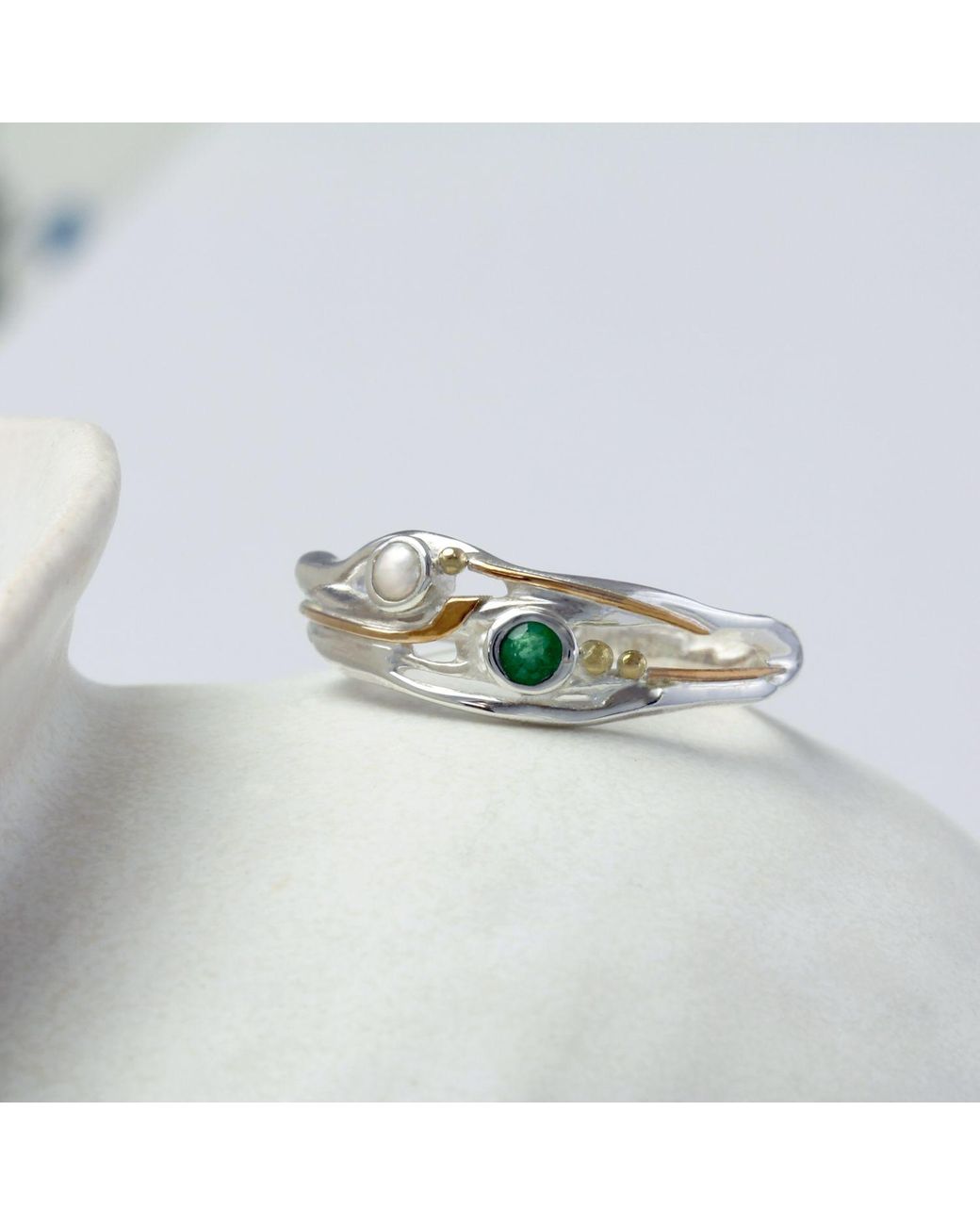 Isla Silver White Sterling Pearl & Emerald Ring