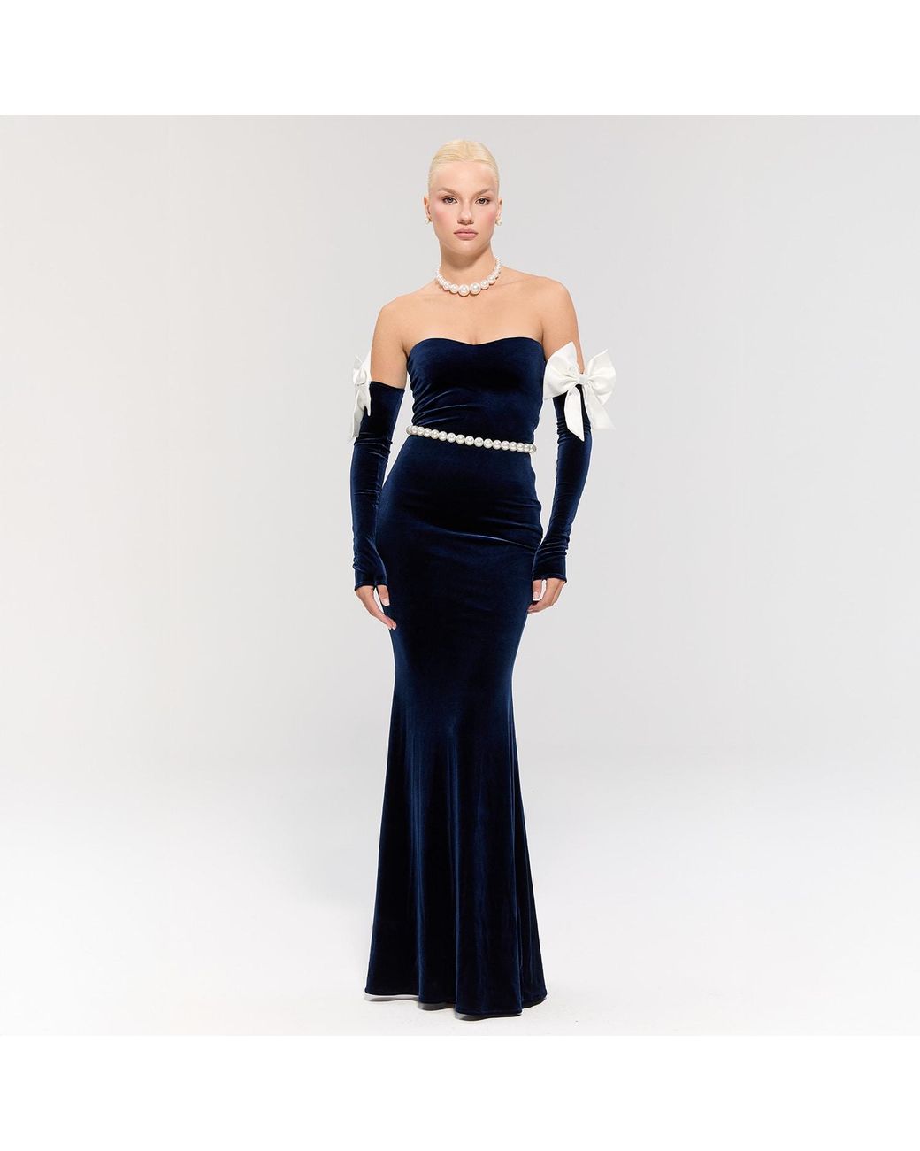 Nur Karaata Blue Lily Throne Gown