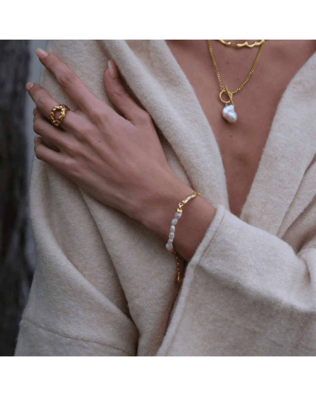 LINYA JEWELLERY Metallic Yira Pearl Cuff Bracelet