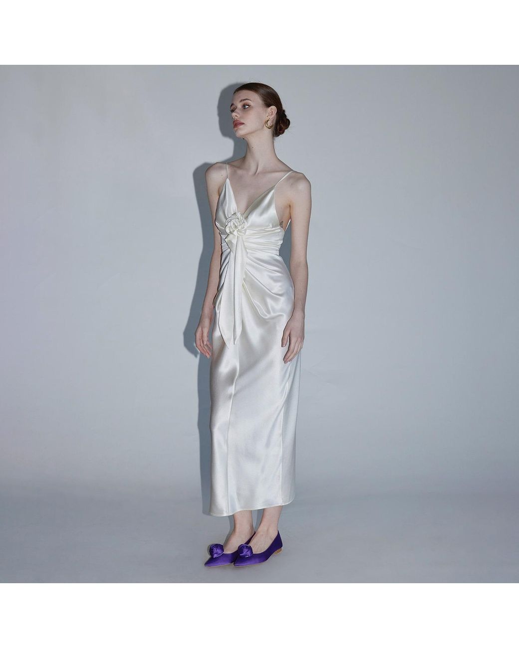 Belsize25 White Rosa Series – Acetate Draped Dress With Handmade Rose Detail