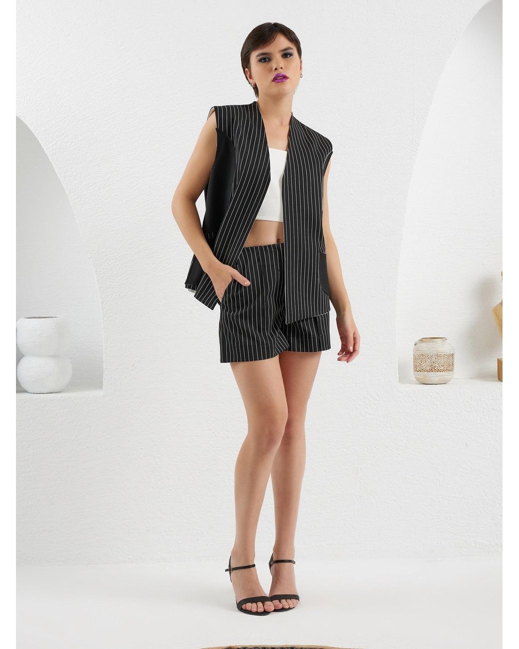 Lumina Eligma Black The Yacht Vest