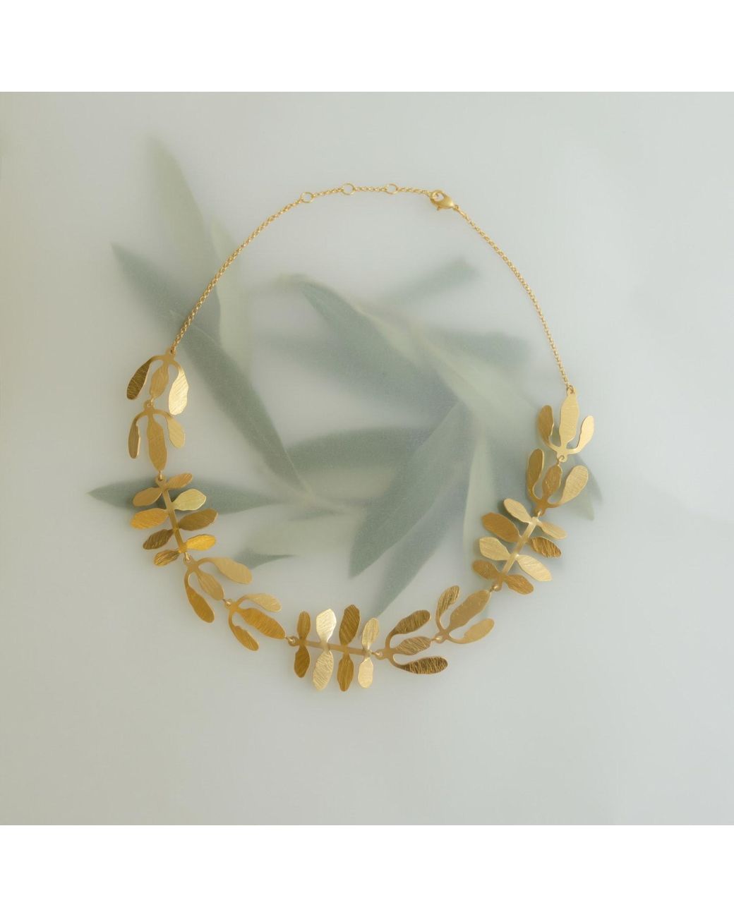 Joidart Metallic Golden Necklace Silvela
