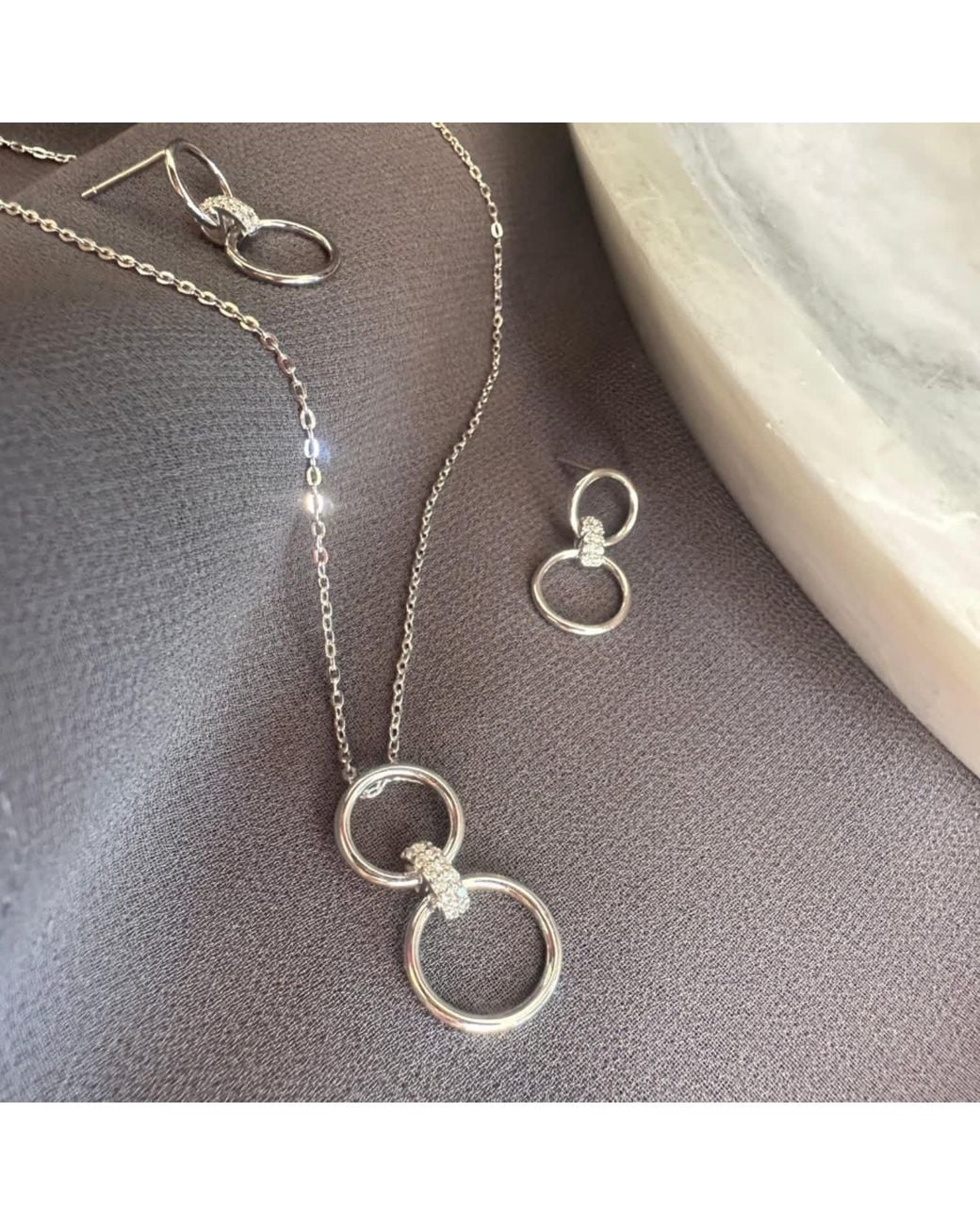 Clemence Wren Metallic Circle Drop Pendant Necklace