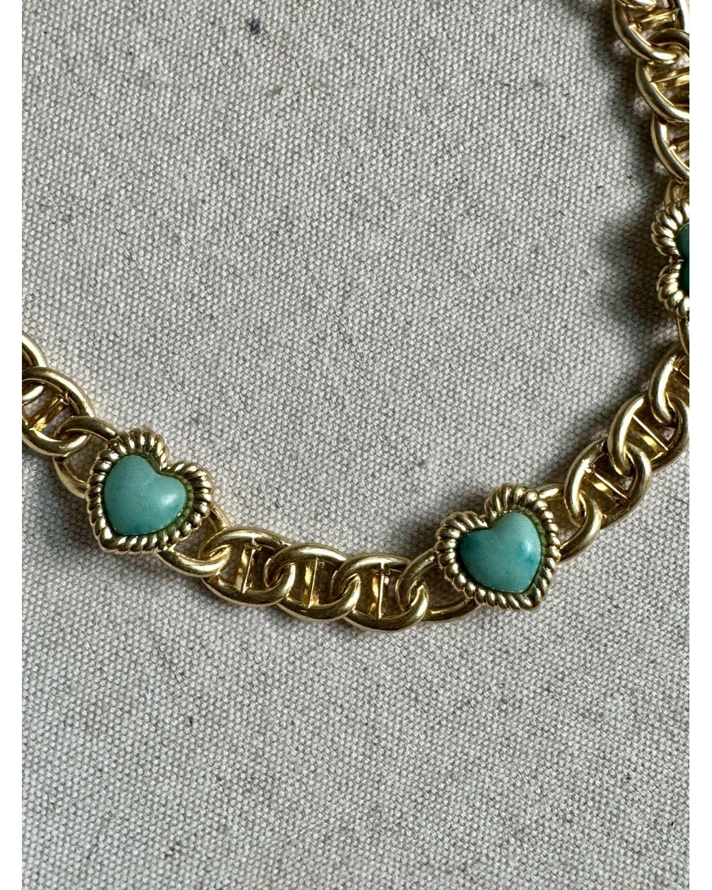 Laura Gray Metallic Sloan Heart Necklace/ Light