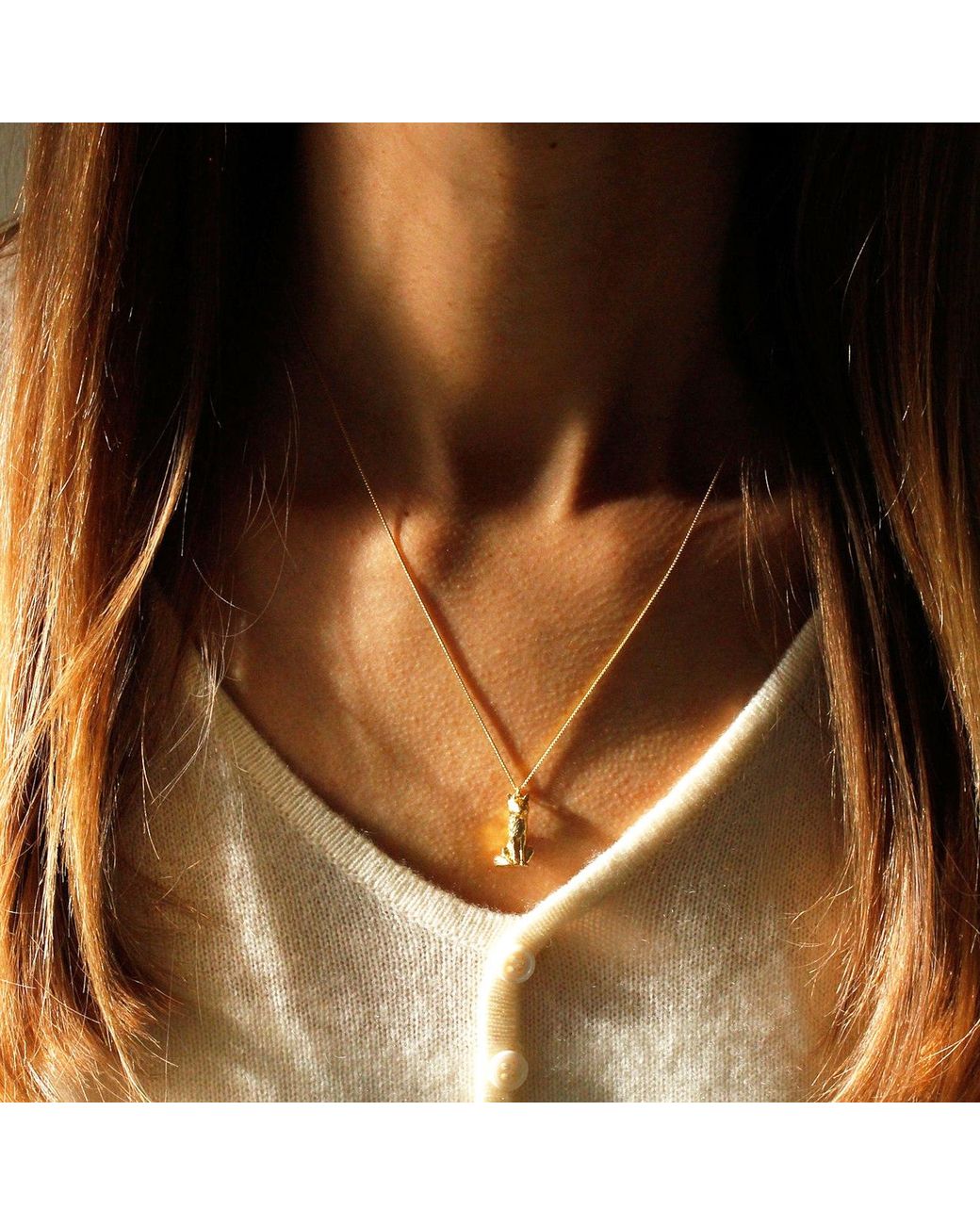 Lee Renee Metallic Fox Necklace – Small, Sitting