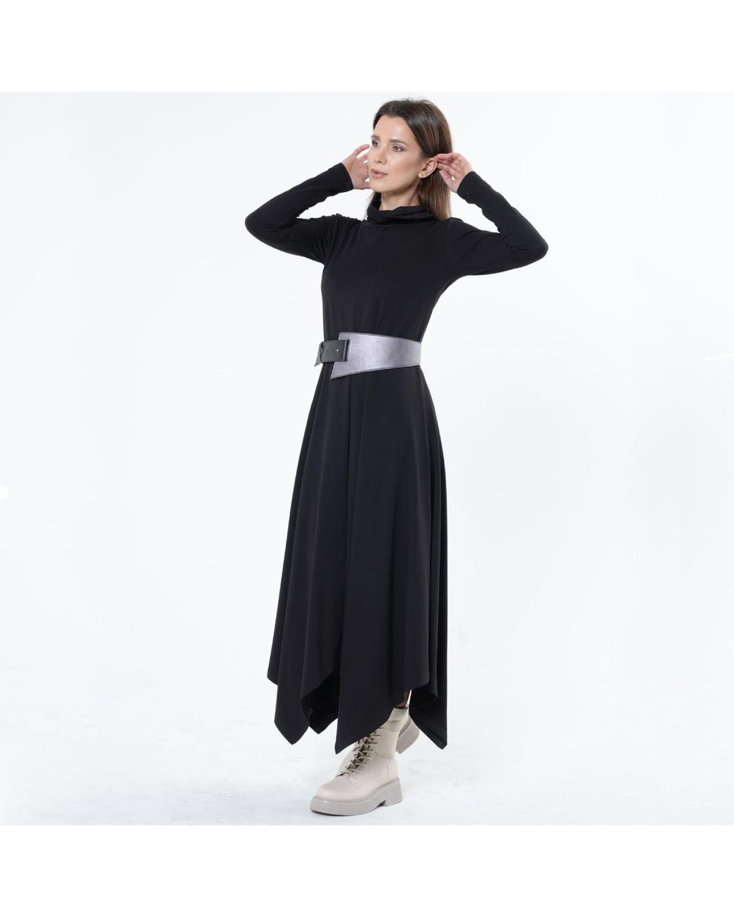 Metamorph Metallic Genuine Leather Waist Belt