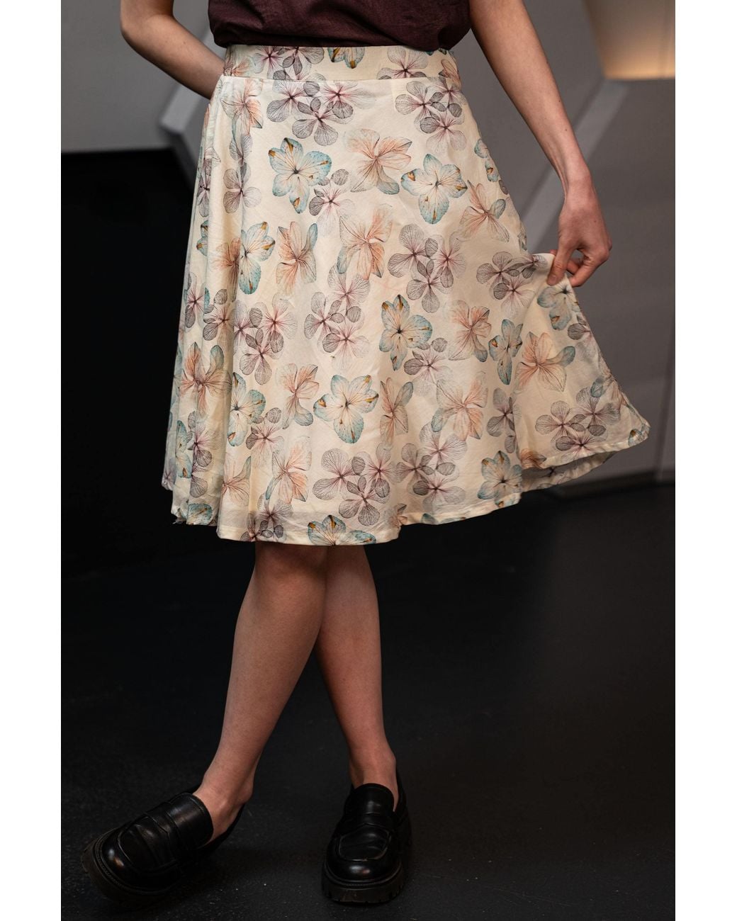 Stovaria Natural Cotton Silk Floral Knee Length A Line Skirt