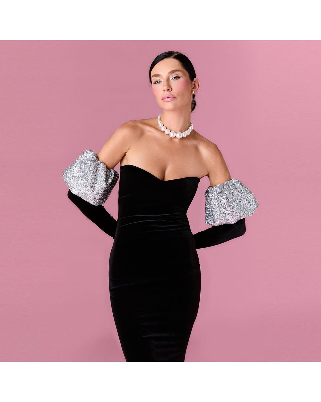 Nur Karaata Black Anastelle Gown