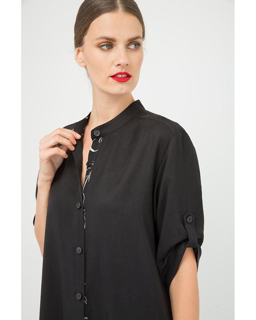 Conquista Black Long Shirt With Print Detail