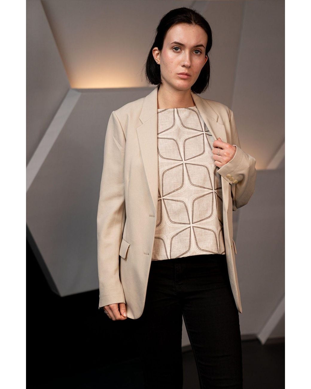 Stovaria Natural Neutrals Embroidered Linen Structured Sleeveless Statement Top