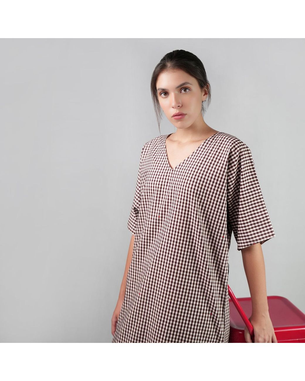 DHARA SHETH DUBAI Gray The New Classic Gingham Long Cotton Kaftan Dress With Side Slit