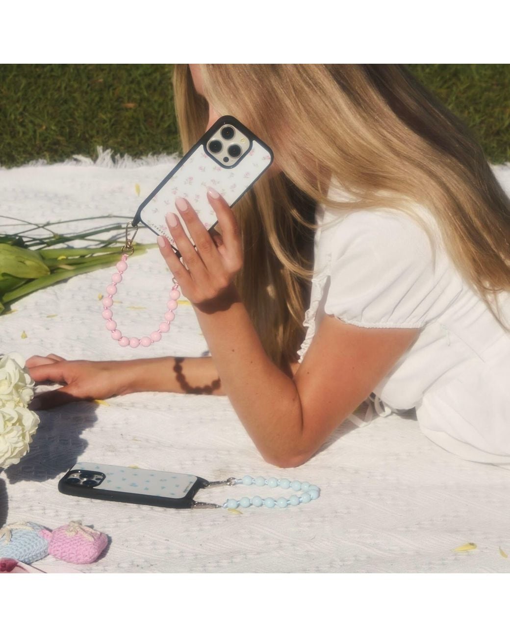 Cordée Cases White Peony Picnic Phone Wristlet Set Blush Magsafe