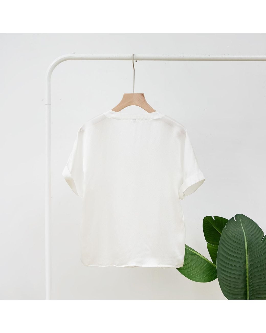 Soft Strokes Silk White Pure Mulberry Silk Top Regular Fit