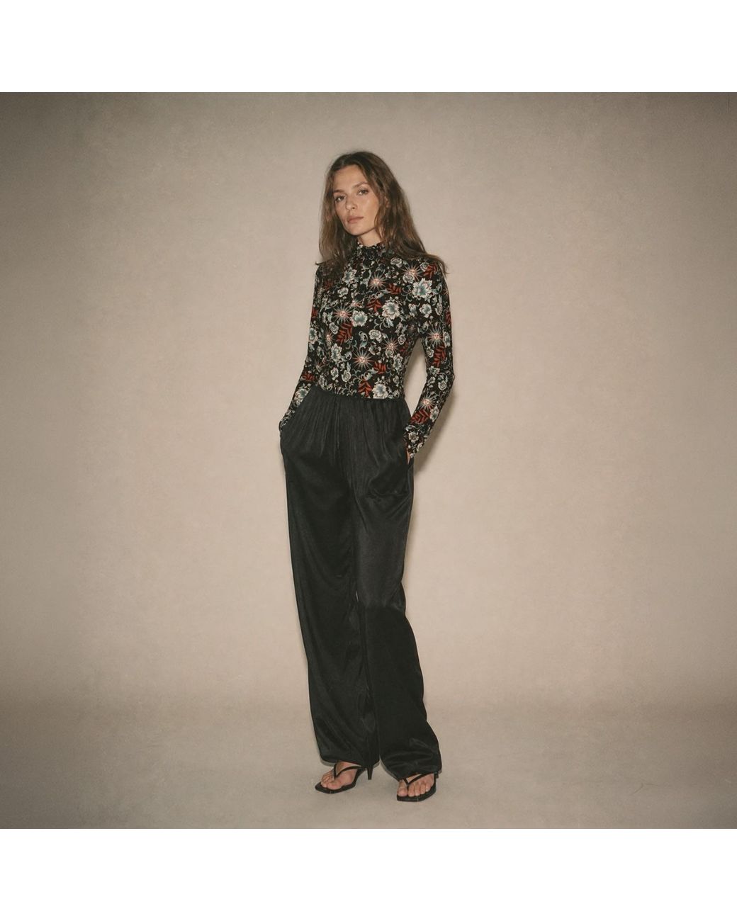 Crono Zee Black Felix Top
