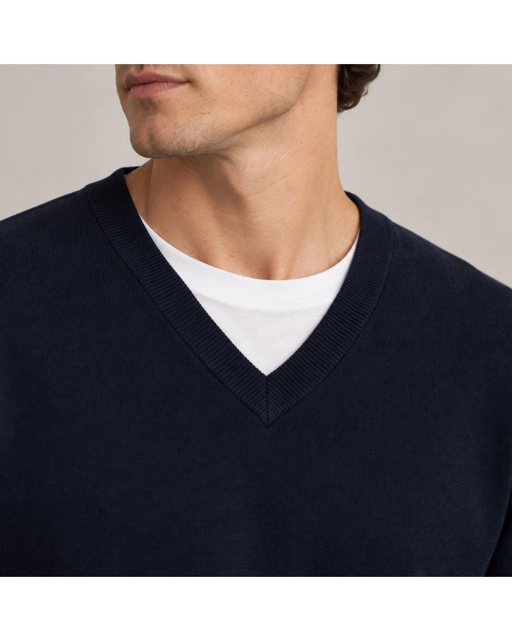 Nuvv Collection Blue V-Neck Merino Wool Sweater – Premium Italian Yarn