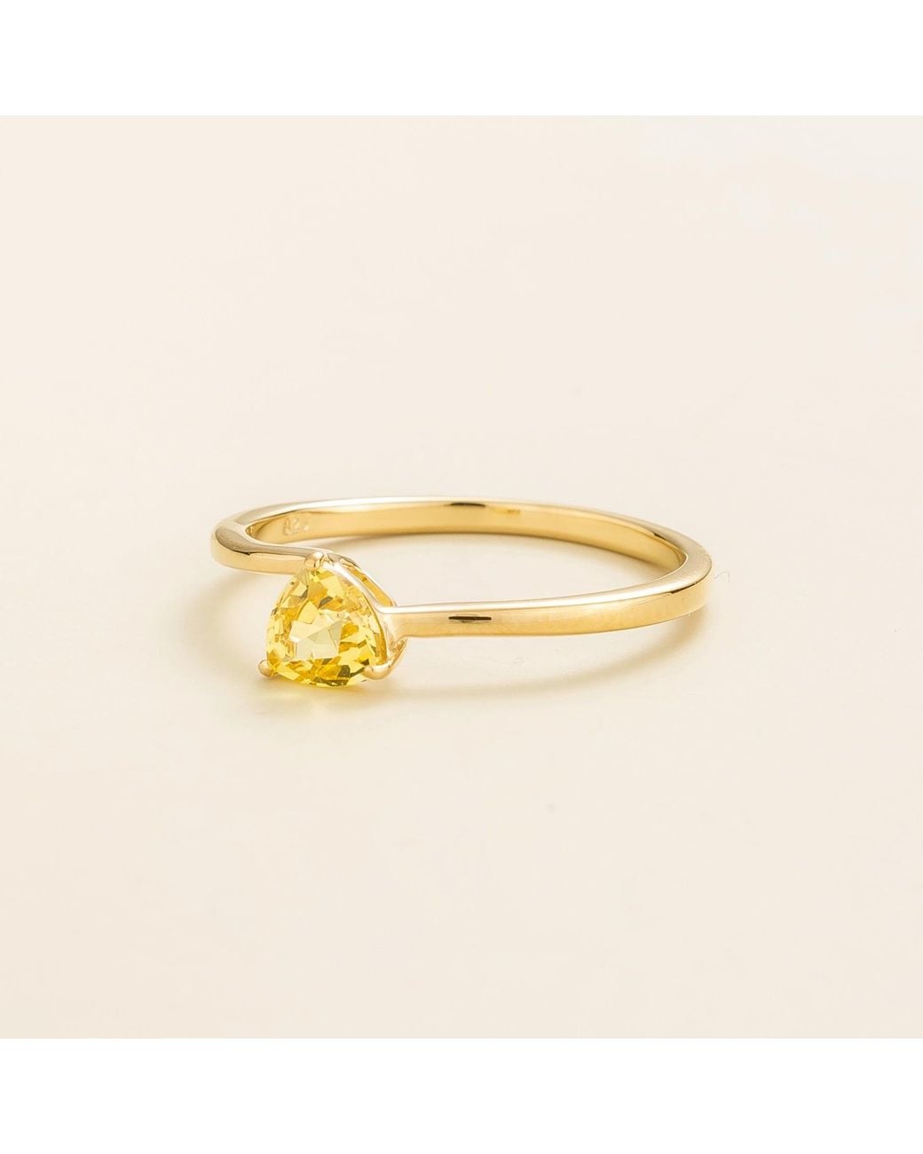 Juvetti Yellow Trillion Ring