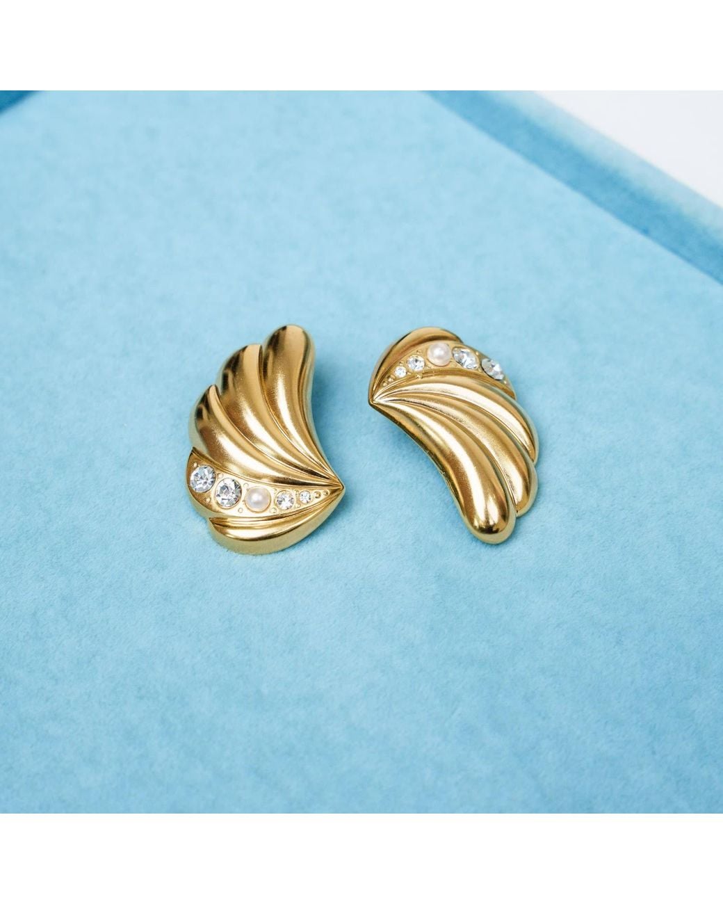 Eyeconic by Samar Ajram Yellow Arguelles Shell Earrings