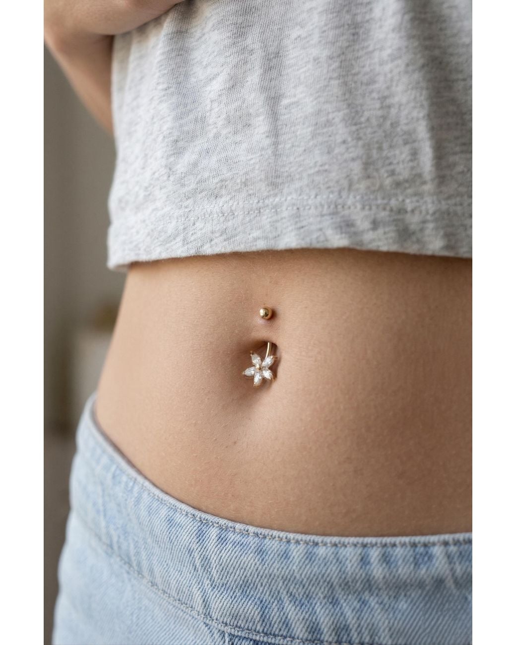 Zahav Jewelry Metallic 14K Solid 14G Flower Cz Belly Ring