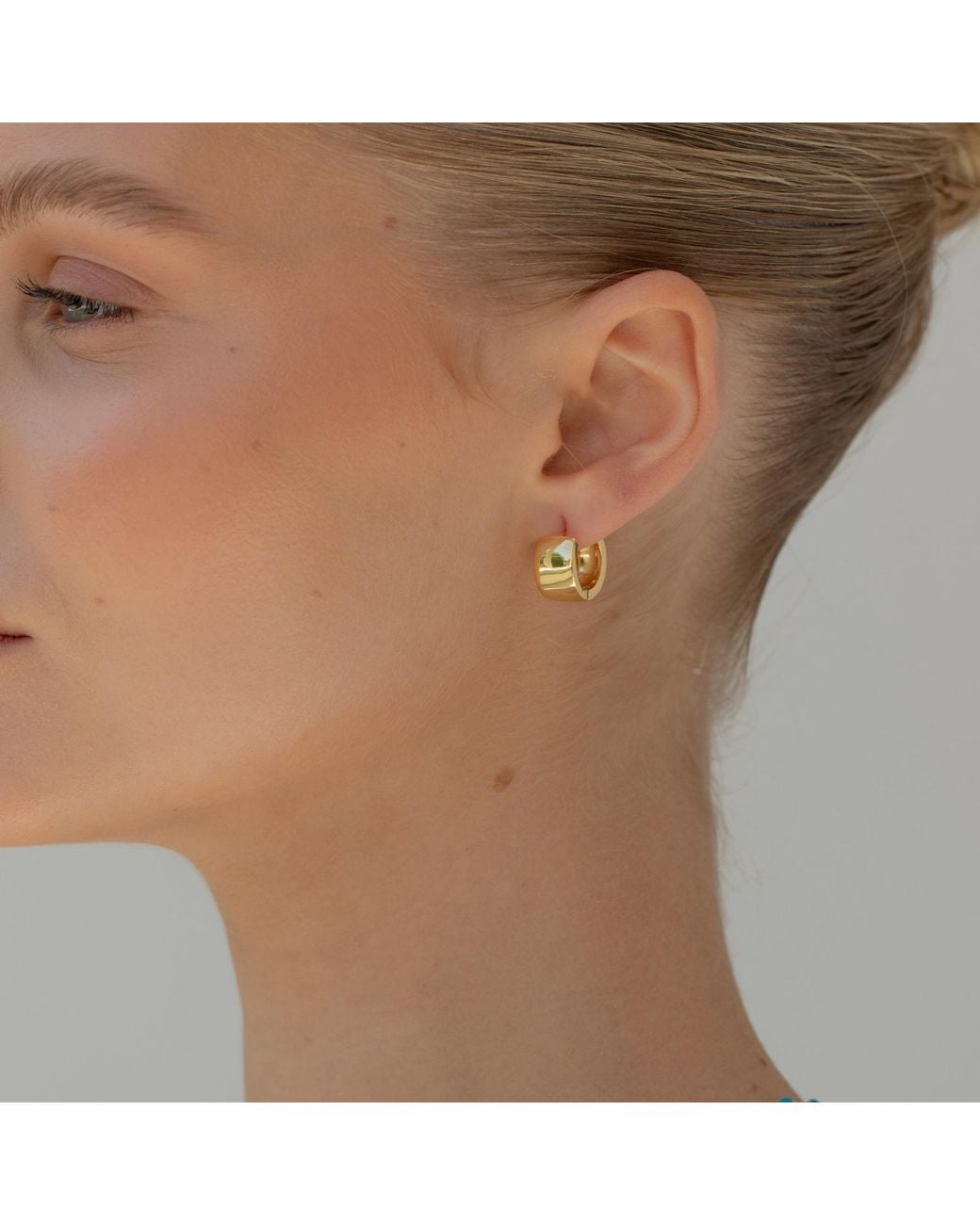 Arctic Fox & Co. Metallic Easy Everyday Hoop Earrings