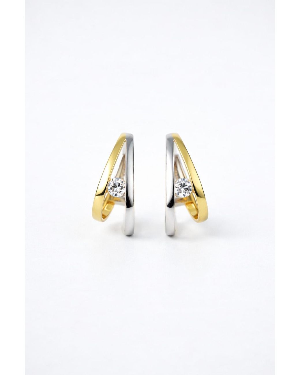 The Link Between Metallic Pile Poil Two Tone Hoop Earrings