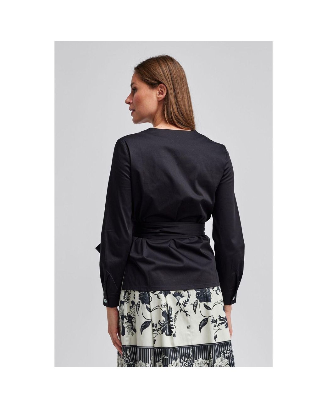Marianna Déri Black Wrap Blouse