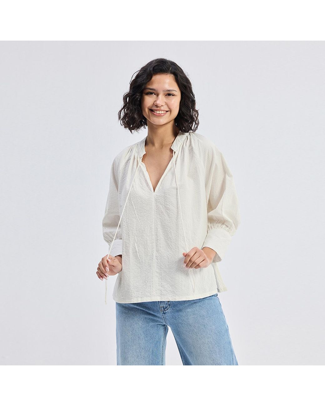 REISTOR White Relaxed Fit Top With Front-Tie