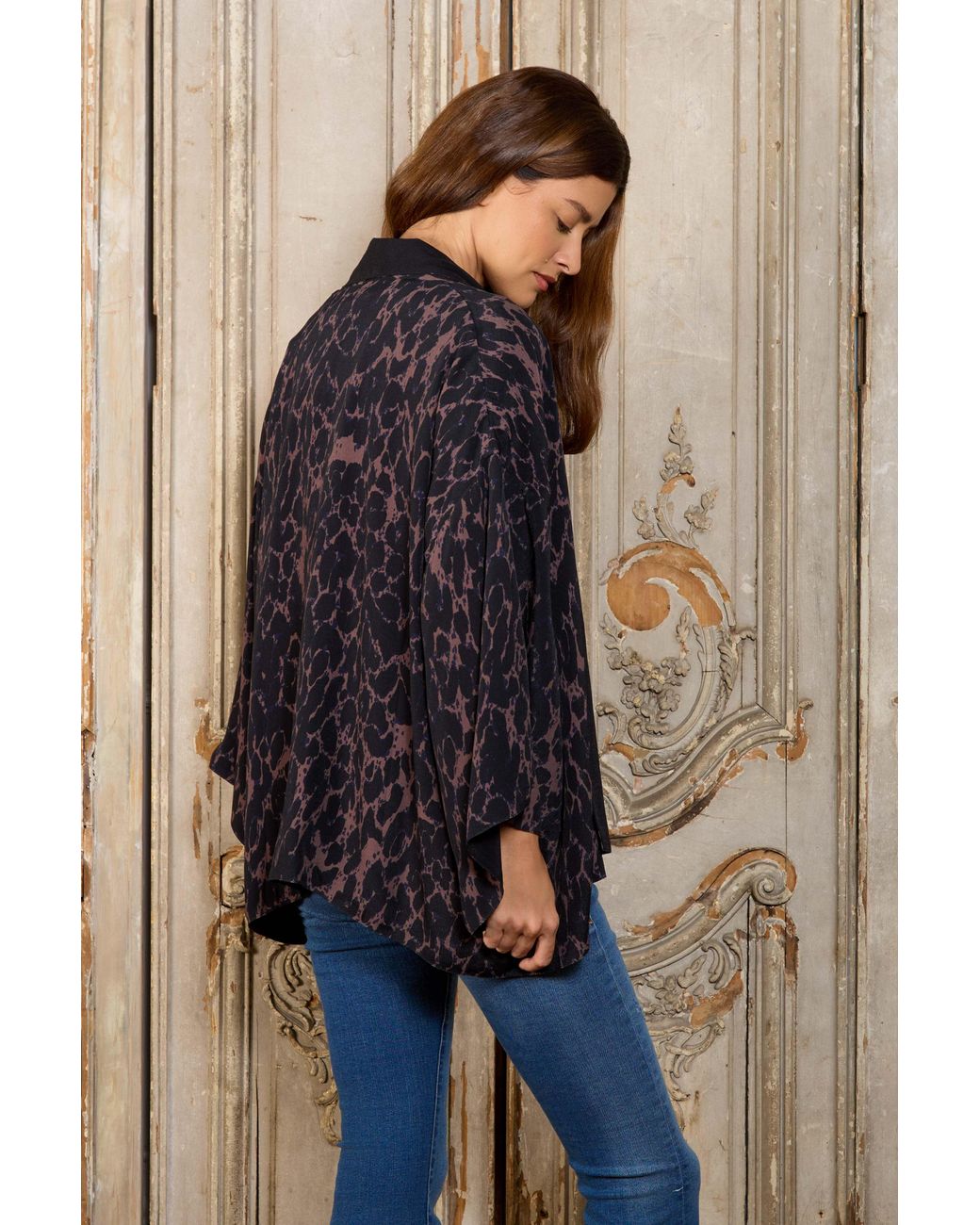 Artemis Muse Black Leopard Print & Reversible Kimono