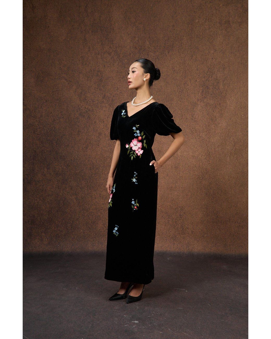 Silk and Bears Black Hand-Embroidered Floral Silk Velvet Puff-Sleeve Maxi Dress